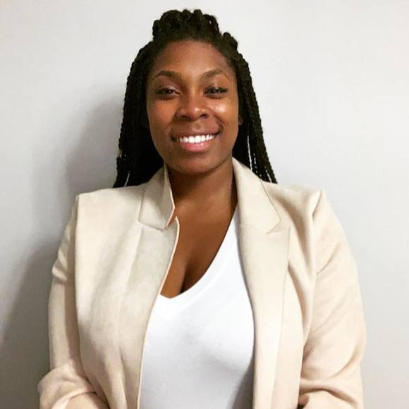 Meet your Posher, Lorna - Picture 1 of 1